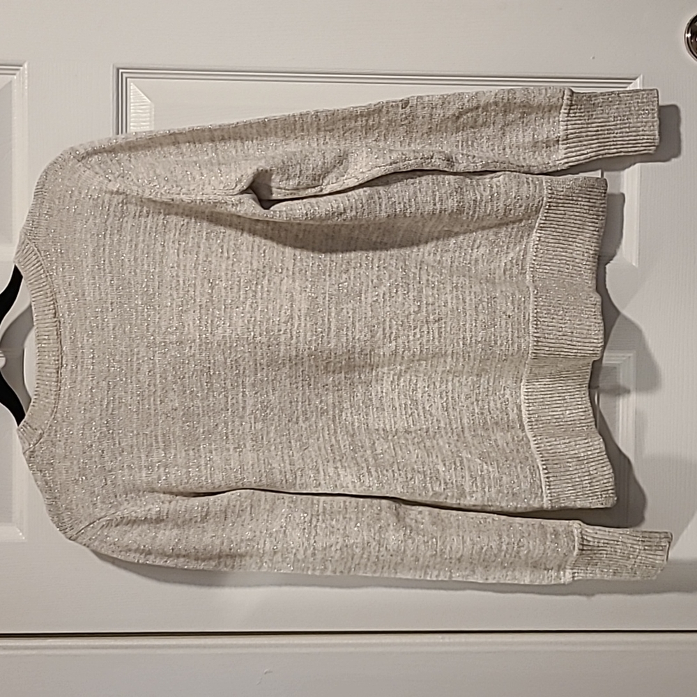 NWT, Loft, long sleeve, soft, swearer. Size M - Picture 3 of 8